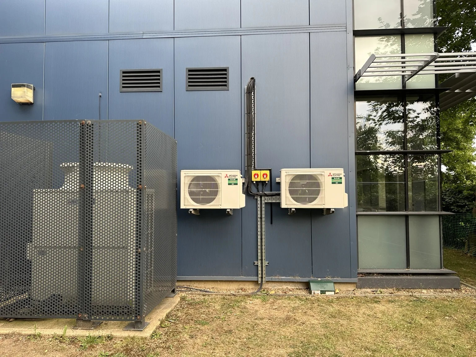 Commercial air conditioning and VRF outdoor equipment